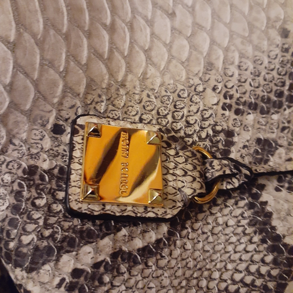Handbag - Picture 3 of 8